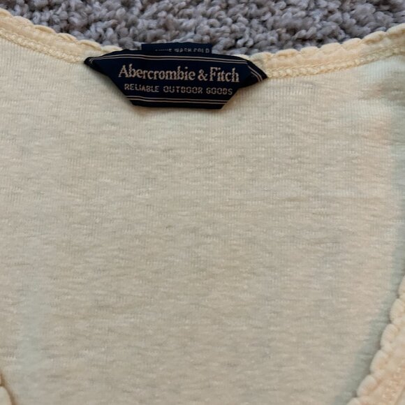 Abercrombie & Fitch Womens T-Shirt - Picture 3 of 3